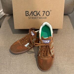 Back 70 Women's Brown Sneakers